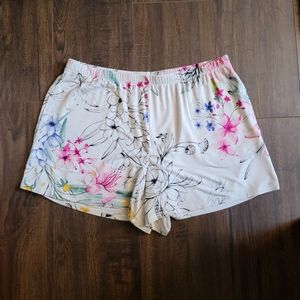 Soma Cool Nights White Floral Pajama Shorts Size M